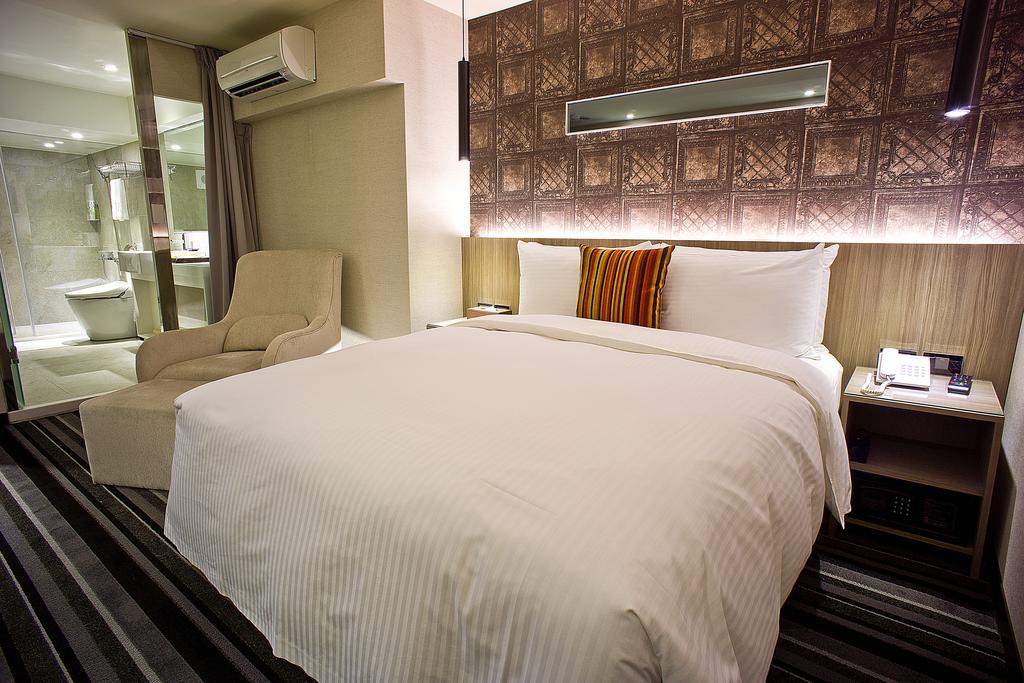 Khách sạn Via - Zhongxiao 3*